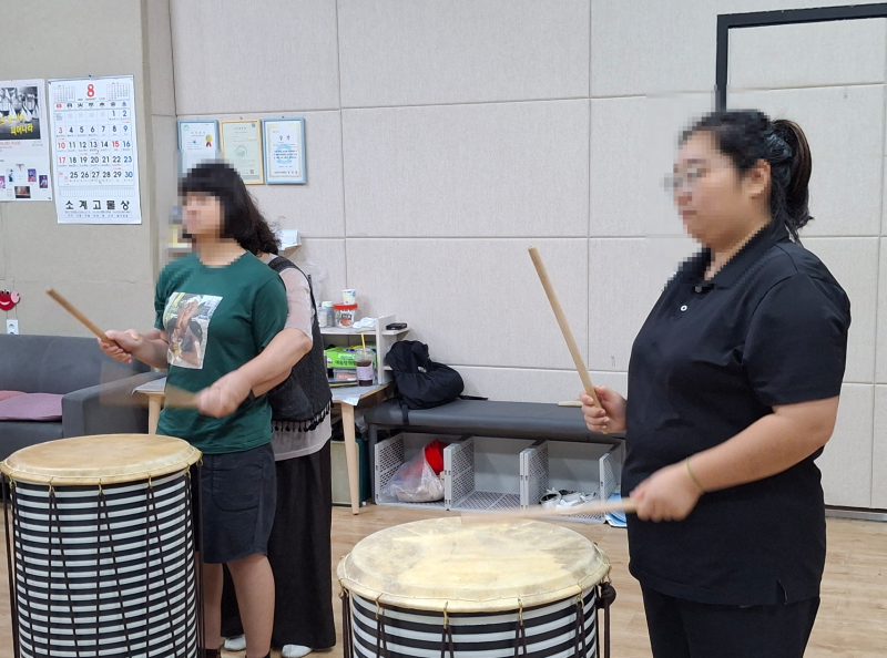 사랑의 트위스트 연습 모습